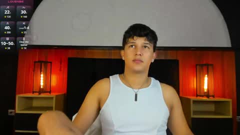 Snapshot of leo_savage_ chatting on 06-08-26, 04:24 Leo online show from 06-08-26, 04:24