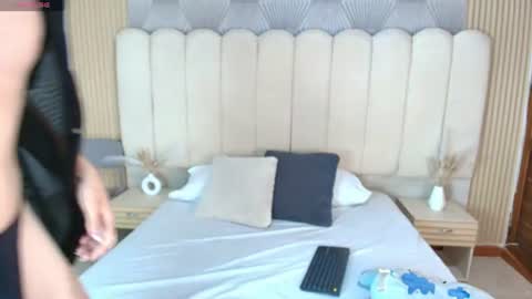 Snapshot of leo_williams_ chatting on 07-31-26, 12:15 Leo Williams online show from 07-31-26, 12:15