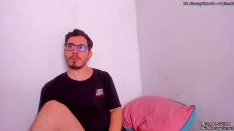 Snapshot of leoandviolet chatting on 01-10-25, 05:13 Carlos Alissa. Help us to reach 100 likes online show from 01-10-25, 05:13