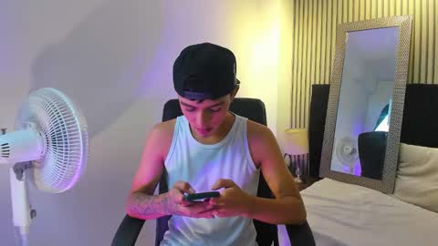 leohard_ online show from 02-03-26, 02:53