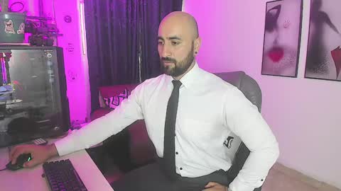 Snapshot of leon_1717 chatting on 01-11-25, 12:29 Leon online show from 01-11-25, 12:29