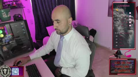 Snapshot of leon_1717 chatting on 01-19-25, 03:10 Leon online show from 01-19-25, 03:10