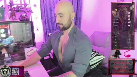 Snapshot of leon_1717 chatting on 02-07-25, 03:34 Leon online show from 02-07-25, 03:34