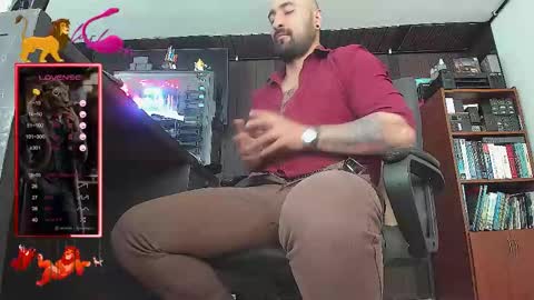 Snapshot of leon_1717 chatting on 09-10-25, 03:23 Leon online show from 09-10-25, 03:23