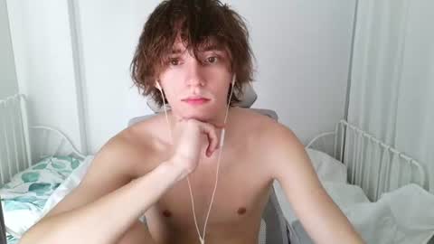 Leon online show from 06-15-26, 02:14