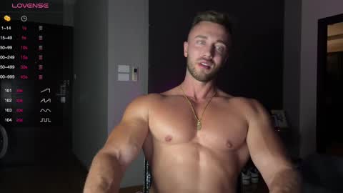 Leon online show from 03-04-25, 01:06
