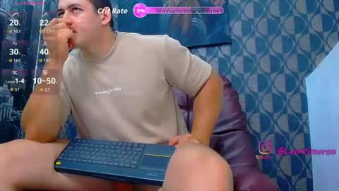 Snapshot of leon_ssmoron chatting on 06-23-26, 06:11 Leon Smoron online show from 06-23-26, 06:11