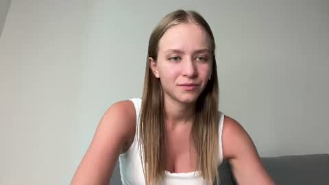 Emma online show from 06-26-26, 01:59