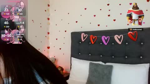 Snapshot of leonacutecam chatting on 02-12-25, 08:29 LUCY online show from 02-12-25, 08:29