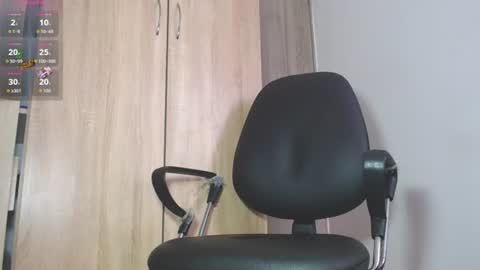 iam leonal online show from 06-18-26, 06:23
