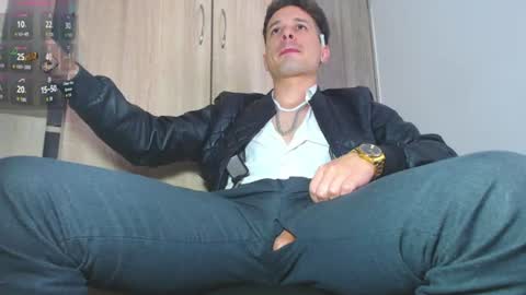 iam leonal online show from 07-14-26, 04:56