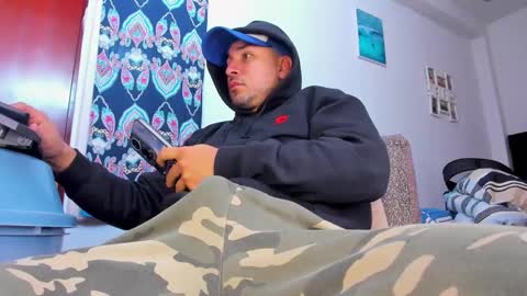 Snapshot of leonardo_sanguinnetti chatting on 09-15-25, 05:35 JOSEPH online show from 09-15-25, 05:35