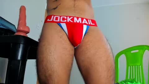 Snapshot of leonardo_sanguinnetti chatting on 10-26-25, 01:28 JOSEPH online show from 10-26-25, 01:28