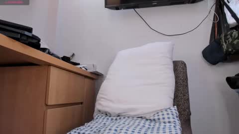 Snapshot of leonardo_sanguinnetti chatting on 03-28-26, 03:11 JOSEPH online show from 03-28-26, 03:11