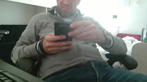 angel e sonia online show from 10-21-25, 08:15