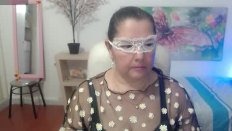 Snapshot of leonela_69 chatting on 02-21-25, 01:44 leonela online show from 02-21-25, 01:44