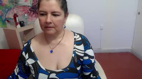 Snapshot of leonela_69 chatting on 09-28-25, 10:42 leonela online show from 09-28-25, 10:42