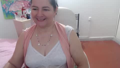 Snapshot of leonela_69 chatting on 10-14-25, 02:45 leonela online show from 10-14-25, 02:45