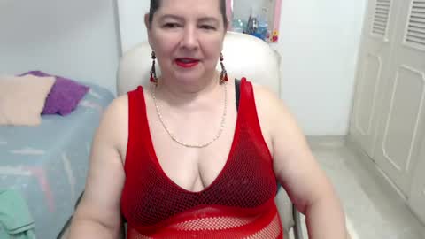 leonela   online show from 07-22-26, 12:35