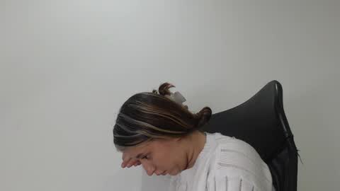 Snapshot of leonella_ass__ chatting on 01-03-25, 10:40 Leonella online show from 01-03-25, 10:40