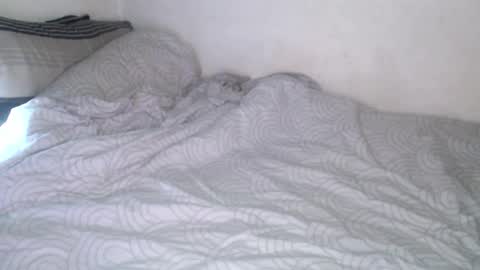 Snapshot of leonevans33 chatting on 02-17-26, 11:29 LSE online show from 02-17-26, 11:29