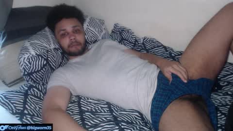 Snapshot of leonevans33 chatting on 02-19-26, 03:08 LSE online show from 02-19-26, 03:08