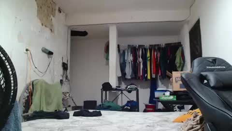 Snapshot of leonino231 chatting on 06-11-26, 02:53 leonino231 online show from 06-11-26, 02:53