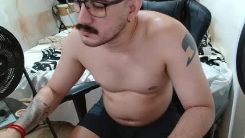 Snapshot of leonino231 chatting on 06-21-26, 03:47 leonino231 online show from 06-21-26, 03:47