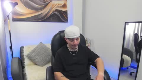 Snapshot of leoo_miller chatting on 01-16-26, 04:16 Leo online show from 01-16-26, 04:16