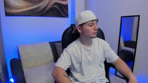 Snapshot of leoo_miller chatting on 02-13-26, 04:41 Leo online show from 02-13-26, 04:41