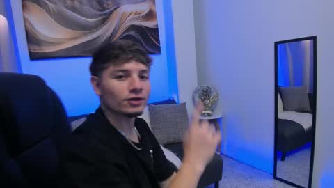 Snapshot of leoo_miller chatting on 03-04-26, 03:56 Leo online show from 03-04-26, 03:56