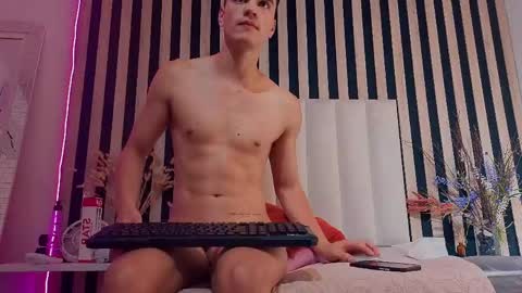 leotease online show from 05-15-26, 11:01