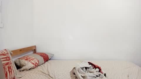 Snapshot of leraimcute chatting on 03-01-26, 03:25 Daniel online show from 03-01-26, 03:25