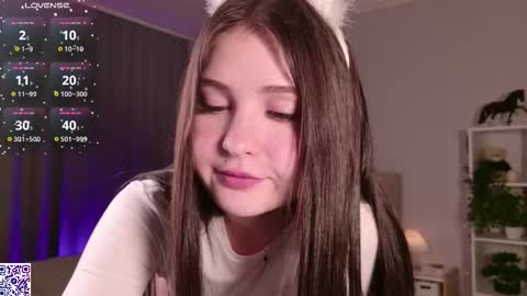 Nicole Moore online show from 09-27-25, 02:22