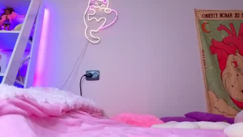 Snapshot of lery_dely chatting on 07-08-26, 03:00 Valerie online show from 07-08-26, 03:00