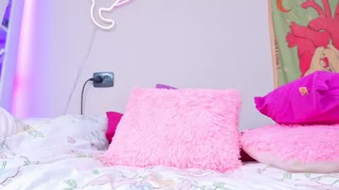 Snapshot of lery_dely chatting on 07-14-26, 03:22 Valerie online show from 07-14-26, 03:22