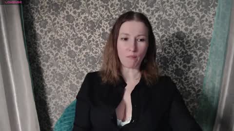 Snapshot of lesanamagic chatting on 12-29-24, 09:52 LesanaMagic online show from 12-29-24, 09:52