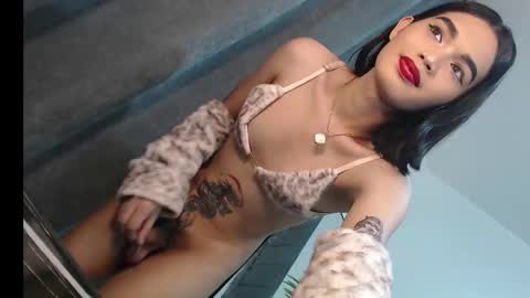 Snapshot of lesi_trisha chatting on 03-06-25, 03:45 Trisha18 online show from 03-06-25, 03:45