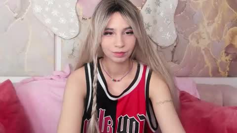 Snapshot of lesilos chatting on 01-07-26, 01:19 Eveline online show from 01-07-26, 01:19