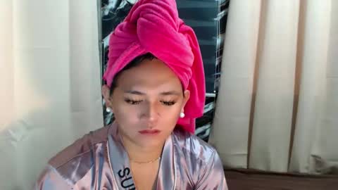 Snapshot of lesleyanderson chatting on 03-12-26, 02:50 Pat online show from 03-12-26, 02:50