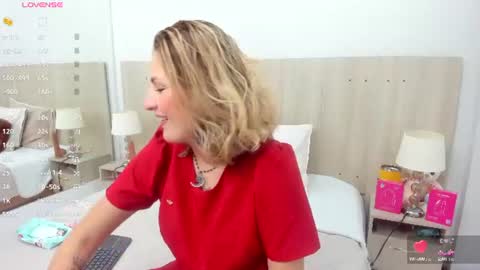 Snapshot of lesly_santodomingo chatting on 07-13-26, 11:13 Lesly Santodomingo online show from 07-13-26, 11:13