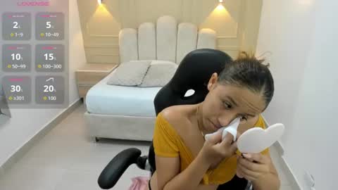   online show from 07-22-26, 07:49
