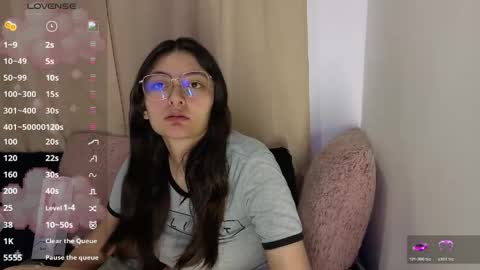 lessliee online show from 05-02-26, 07:35