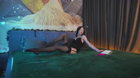 Snapshot of lessyluiz chatting on 09-21-25, 11:17 Hi my name is Lessy I am 18 years old. Im new here but I really like making new acquaintances online show from 09-21-25, 11:17