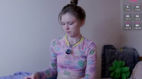 Snapshot of lessysweety chatting on 07-10-26, 03:22 Lessy online show from 07-10-26, 03:22