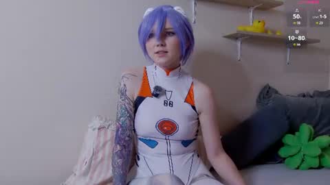 Snapshot of lessysweety chatting on 07-22-26, 03:31 Lessy online show from 07-22-26, 03:31