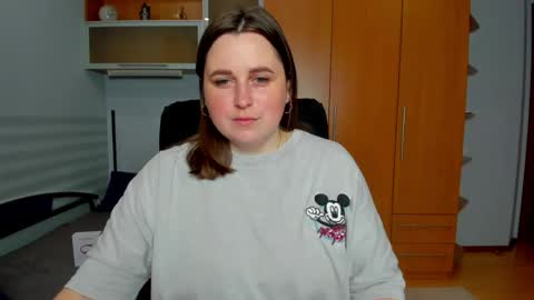 Snapshot of letticams chatting on 05-25-26, 06:30 Naomi online show from 05-25-26, 06:30