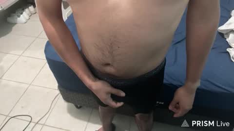 Snapshot of leu390 chatting on 02-22-26, 10:41 Leu390 online show from 02-22-26, 10:41