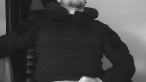 Snapshot of lev1ngston chatting on 09-30-25, 07:46 lev1ngston online show from 09-30-25, 07:46