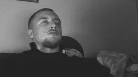 Snapshot of lev1ngston chatting on 11-12-25, 12:44 lev1ngston online show from 11-12-25, 12:44